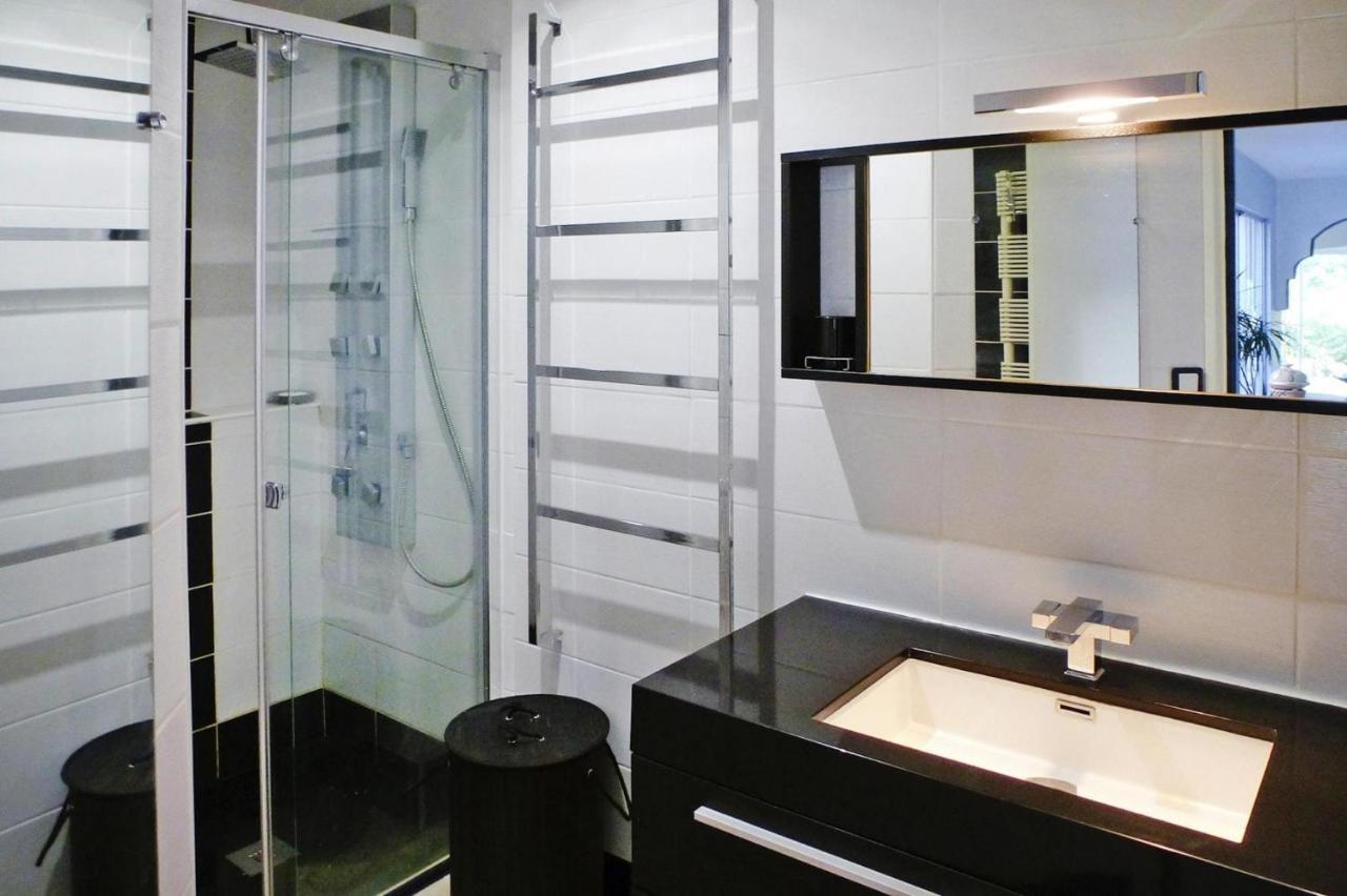 Holiday Home With Indoor Pool, Le Porge Extérieur photo